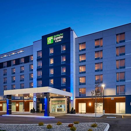 Holiday Inn Express & Suites Windsor East - Lakeshore By Ihg Tecumseh Екстер'єр фото