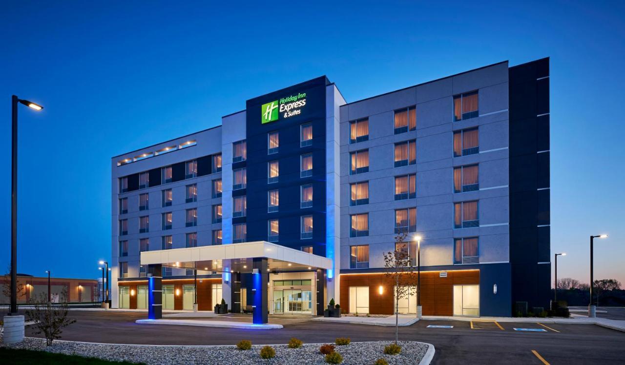 Holiday Inn Express & Suites Windsor East - Lakeshore By Ihg Tecumseh Екстер'єр фото